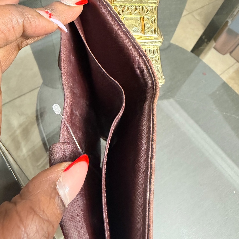 Louis Vuitton Monogram Canvas Wallet - Picture 7 of 7
